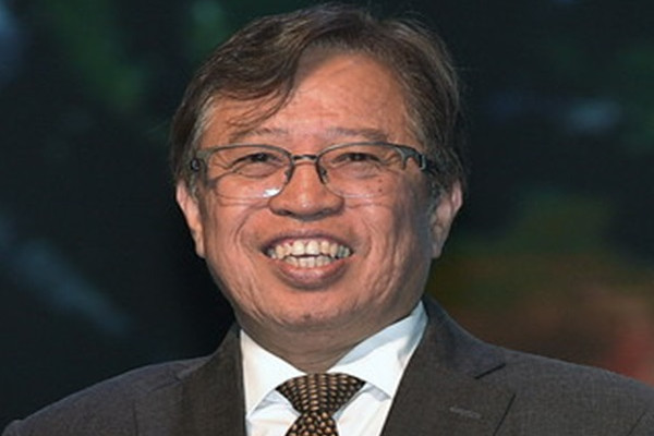 Kerajaan Sarawak beri gula-gula menjelang PRN, penjawat awam terima bantuan satu setengah bulan gaji
