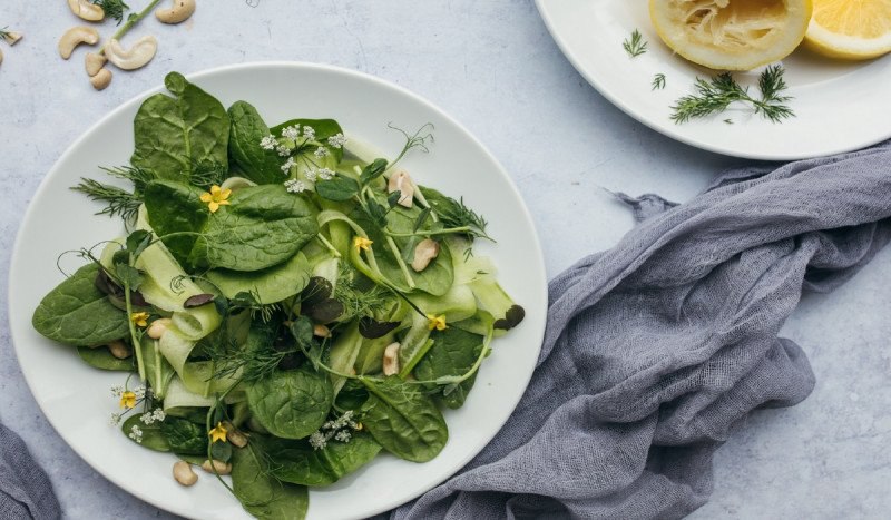 4 sebab mengapa kita perlu makan salad