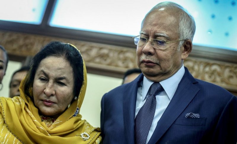 Terkini! Sultan Selangor tarik gelaran Najib dan Rosmah